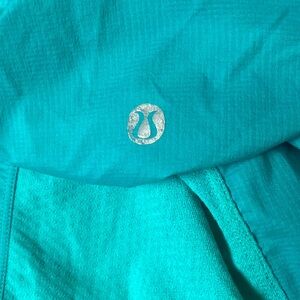 Lululemon: Stash & Dash lightweight hoody